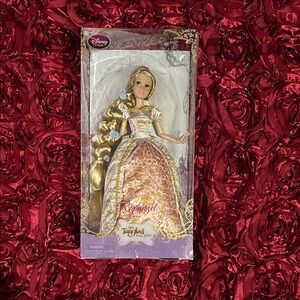 Disney Tangled Rapunzel Doll in Gold and White